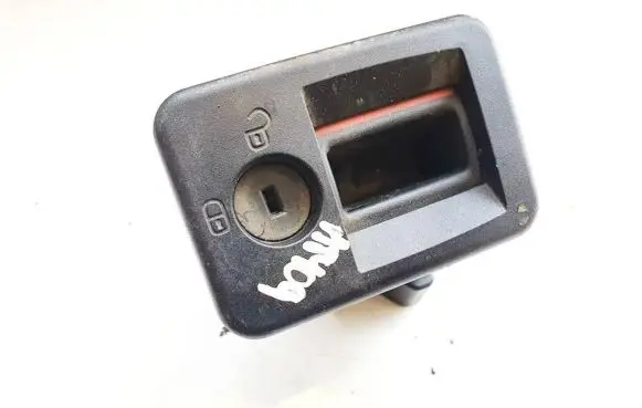 Mitsubishi Carisma Seat back rest lock catch 2404vg