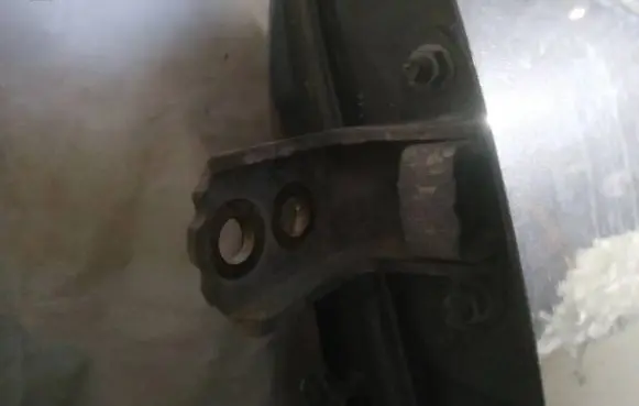 Nissan Quest Front door upper hinge