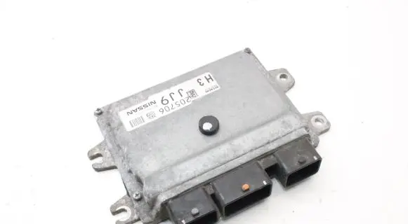 Nissan Juke I F15 Engine control unit/module MEC940390