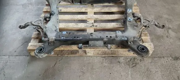 Volvo XC90 Front subframe H6432N0839