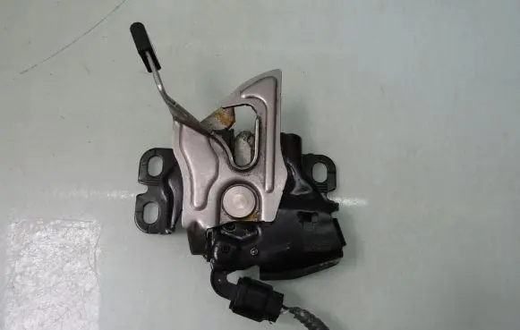 Honda Civic XI Engine bonnet/hood lock/catch