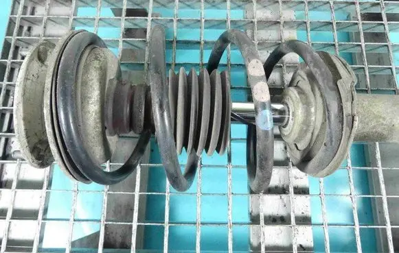 BMW 5 E60 E61 Front coil spring IMPRK1339993