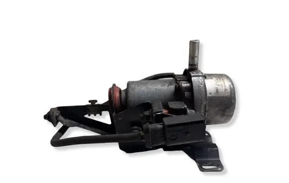 Mercedes-Benz C W203 Vacuum pump A0004351301 00832802