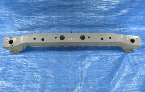 Nissan Leaf I (ZE0) Front bumper support beam