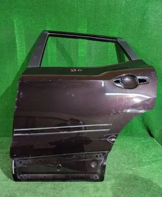 Nissan Qashqai Rear door