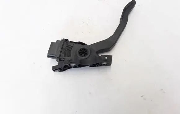 Volvo XC60 Accelerator throttle pedal