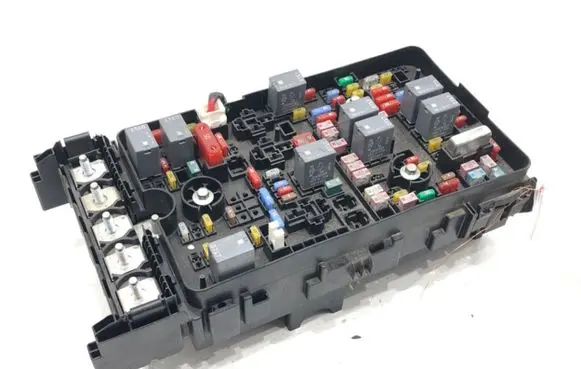 Jeep Cherokee Fuse box set 68264526AB