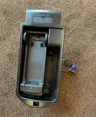 BMW X3 F25 Glove box central console 105010242