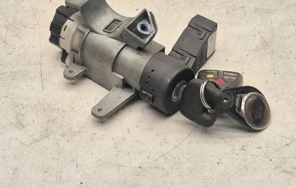 Volvo S80 Ignition lock 8626324