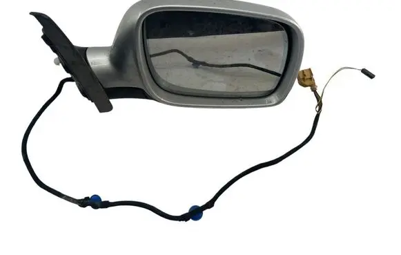 Volkswagen Touareg I Front door electric wing mirror 7L6857508CM