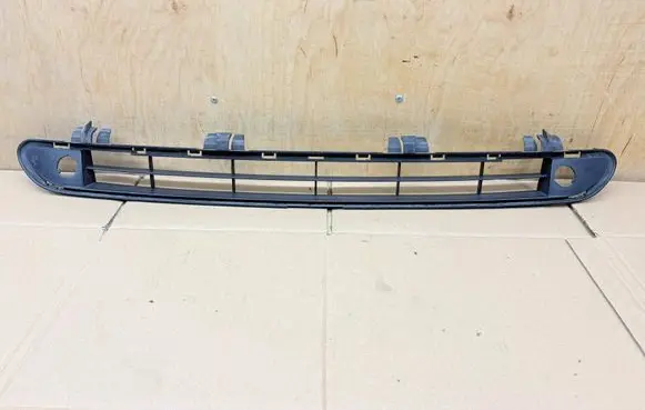 Peugeot 508 Front bumper lower grill 9686571377 2006987