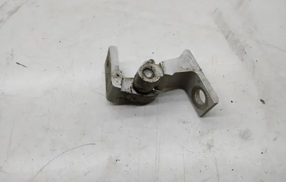 Volkswagen Tiguan Rear door lower hinge 5N083148