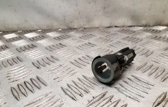 Volkswagen Tiguan 12 V Socket (rear) 