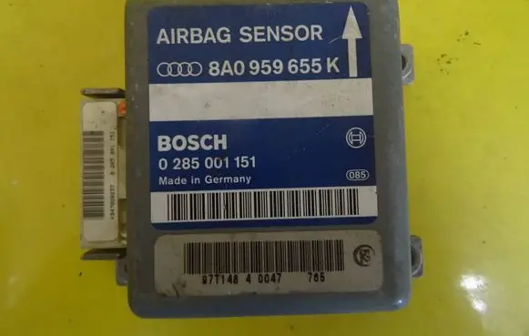 Audi A8 S8 D2 4D Airbag control unit/module 8A0959655K 0285001151