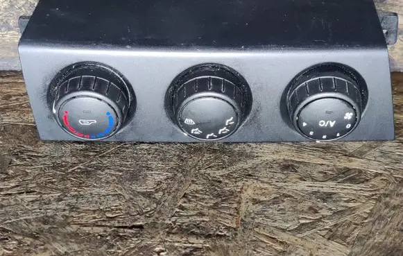 SsangYong Actyon Climate control unit 6870031031
