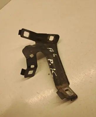 BMW 4 F36 Gran coupe Fender mounting bracket 