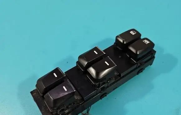 Hyundai ix35 Electric window control switch 3834901310 IMPRK1606778
