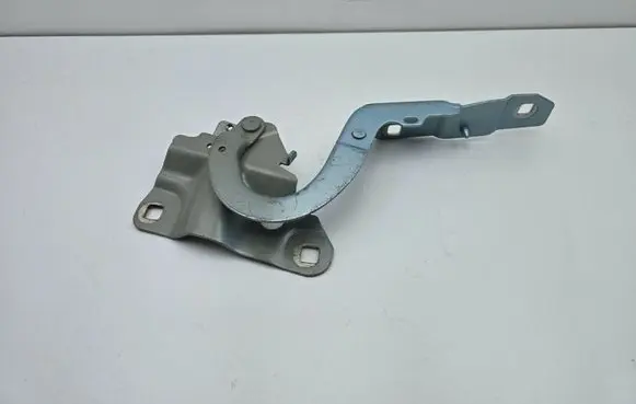 Engine bonnet/hood hinges