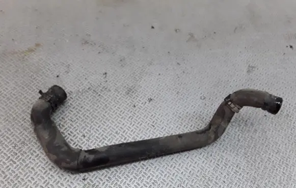 Nissan X-Trail T30 Engine coolant pipe/hose