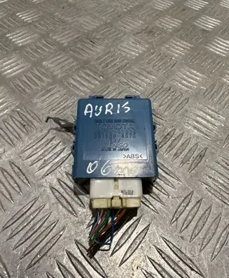 Toyota Auris 150 Door central lock control unit/module 8597012020 0515004070