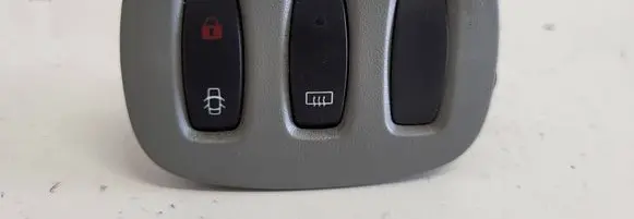 Renault Trafic II (X83) Windscreen/window heater switch 
