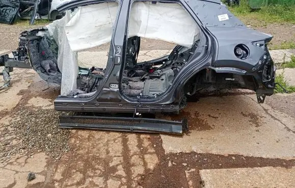 Lexus LBX Front quarter panel