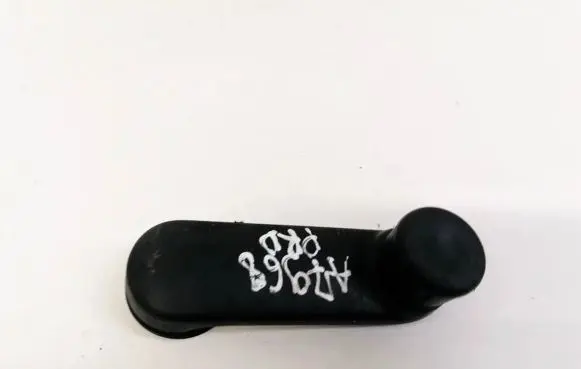 Dacia Sandero Front door window winding handle 8200673745