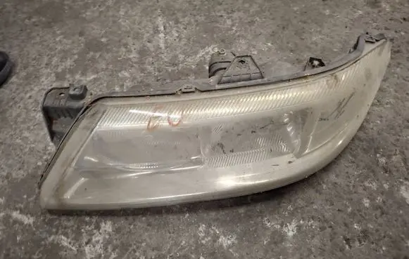 Renault Laguna II Headlight/headlamp 8200002845 89004687