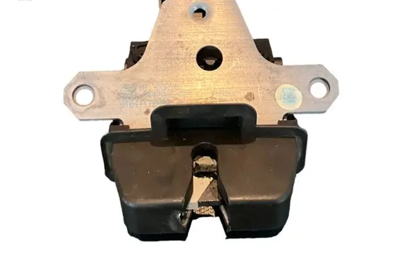 Ford Kuga I Tailgate/trunk/boot lock/catch/latch 01041170003