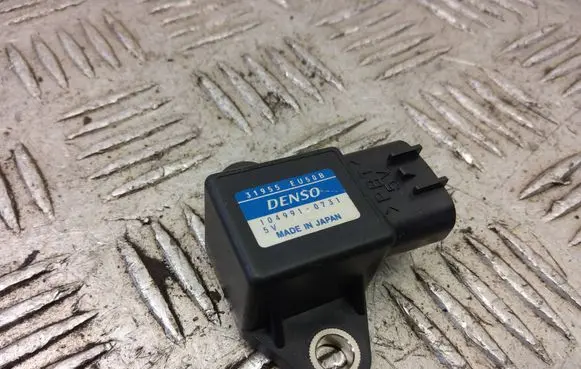 Nissan Juke I F15 Steering angle sensor 31955EU50B