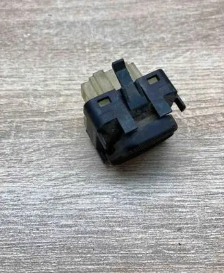 Volkswagen Golf III Electric window control switch 1H0959855C