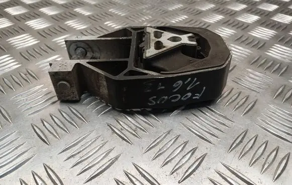 Ford Focus Gearbox mount BV616P082CB