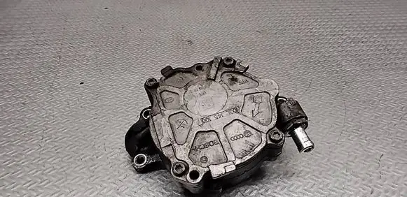 Volkswagen Caddy Vacuum pump 03L145100