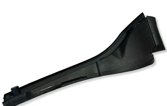 BMW 2 F46 Fender end trim 7300518