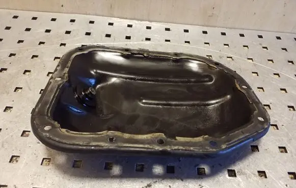 Toyota Yaris Oil sump