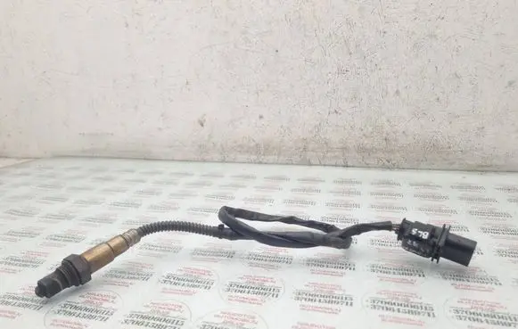 Volkswagen Touran I Lambda probe sensor 03G906262 0281004042