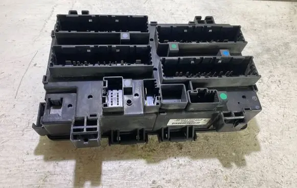 Dodge Durango Fuse box set P68251629AB 162380DA