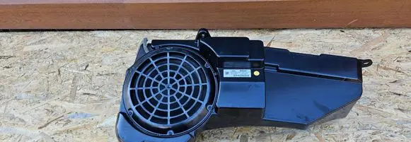 Audi A7 S7 4G Subwoofer speaker 4G9035382