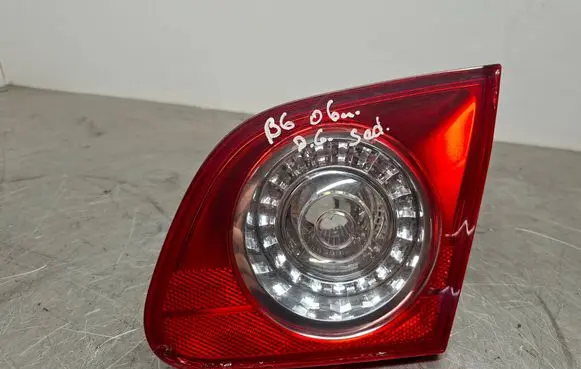 Volkswagen PASSAT B6 Tailgate rear/tail lights 3C5945094C