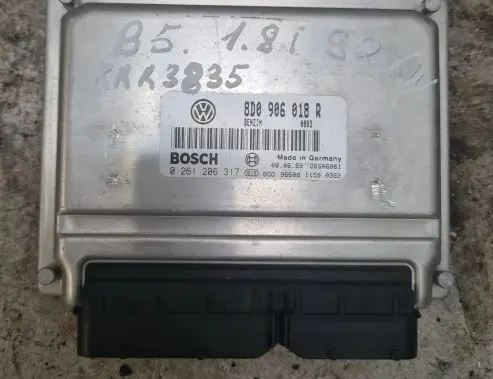 Volkswagen PASSAT B5 Engine control unit/module