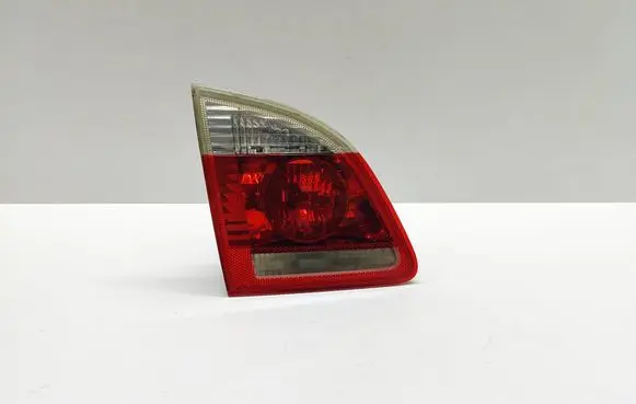 BMW 5 E60 E61 Tailgate rear/tail lights 7165829 6925893 69258939