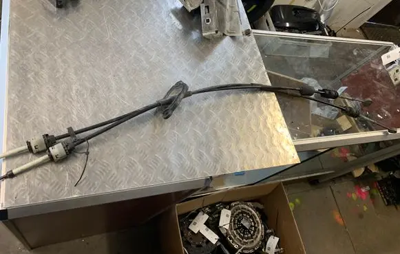 Opel Movano B Gear shift cable linkage 349350936R