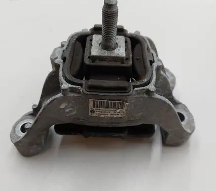 Mini Cooper Countryman R60 Gearbox mount 78043902