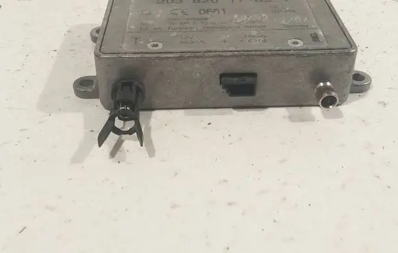 Mercedes-Benz S W220 Antenna control unit 2038201785 09102113