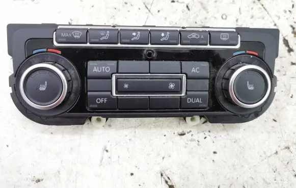 Volkswagen Touran II Climate control unit 5K0907044CN SW0808 5B00974651