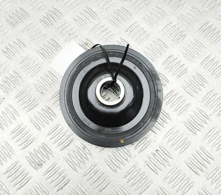 Mercedes-Benz C W205 Crankshaft pulley A2740301203
