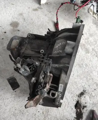 Nissan Micra Manual 5 speed gearbox JHQCG8200247902