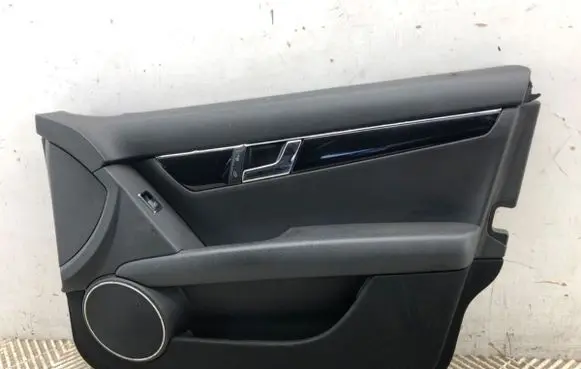 Mercedes-Benz C W204 Front door card panel trim
