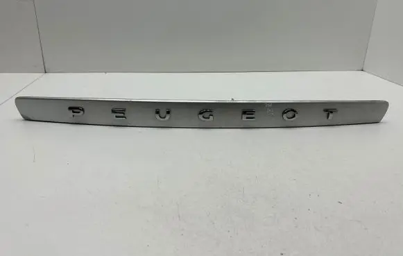 Peugeot 308 SW Trunk door license plate light bar 96806028