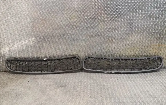 Mini One - Cooper R50 - 53 Front bumper upper radiator grill